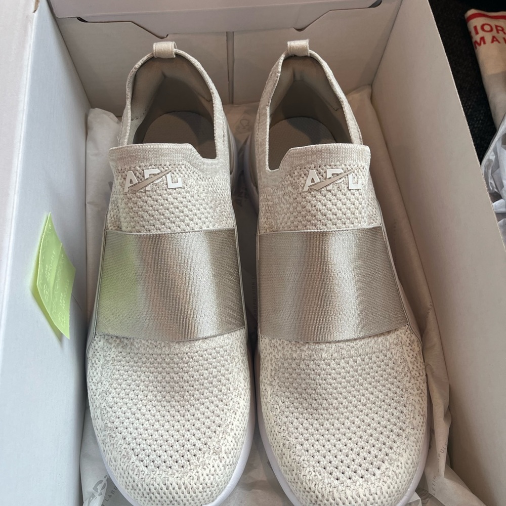 APL TechLoom Bliss Clay/Pristine/Ombre Slip on Sneakers Sz 10
